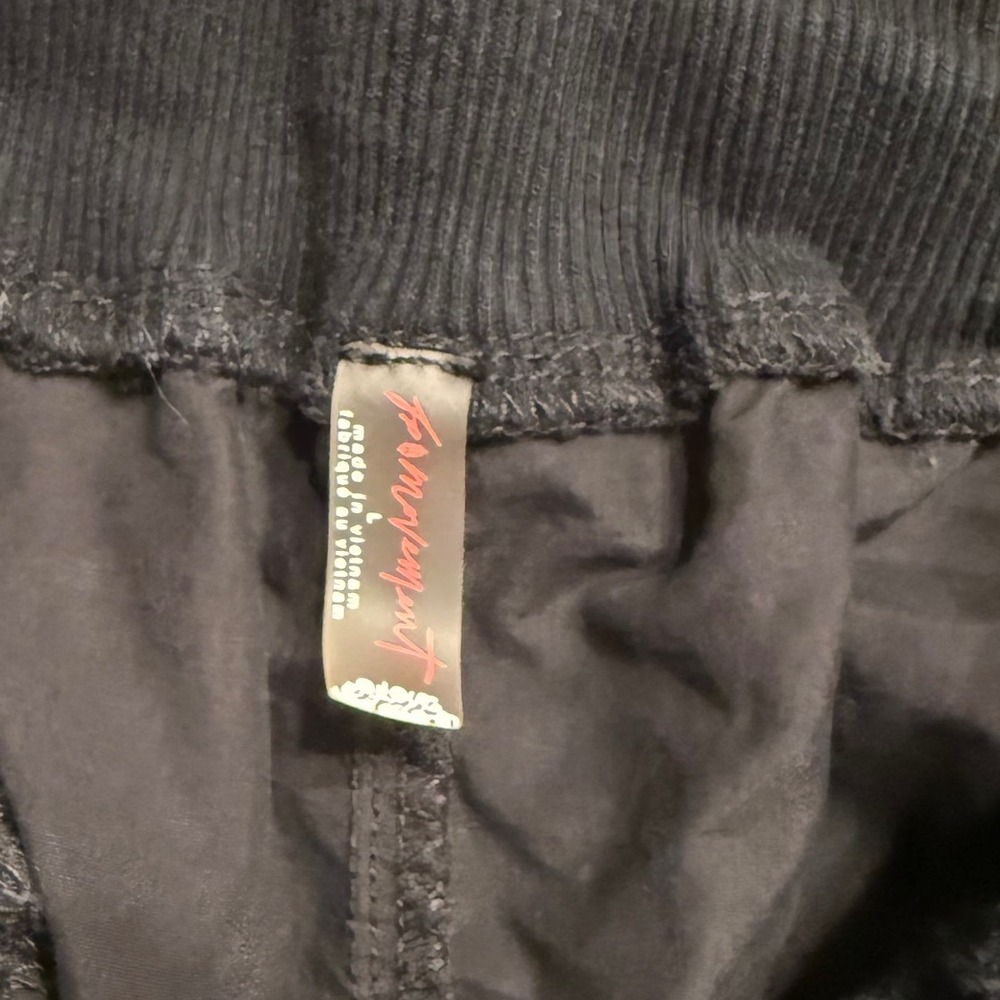 Free People Mesmerize Me Solid Pants Black Size Large Excellent Condition - Picture 3 of 7